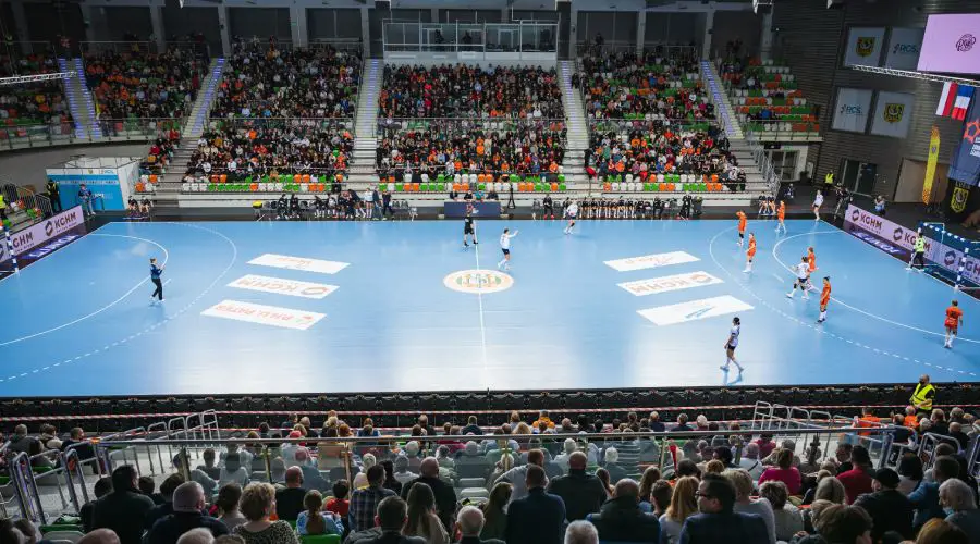 Handball fan? Learn about all types of handball passes