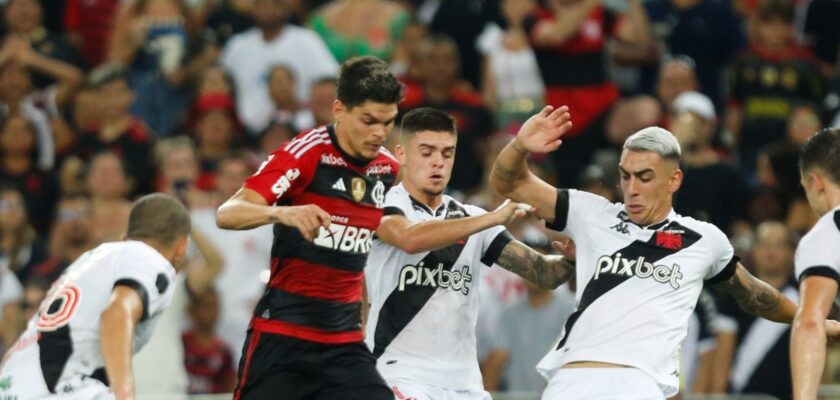 Ayrton Lucas vira desfalque no Flamengo