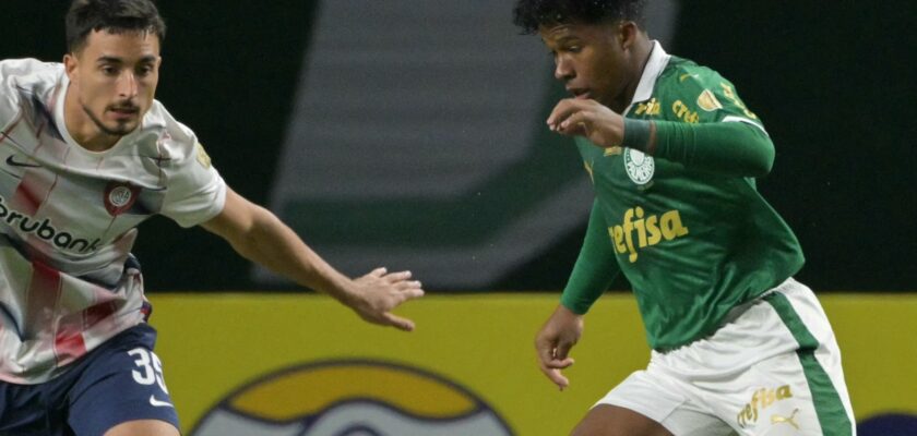 Endrick se despediu do Palmeiras em jogo contra o San Lorenzo