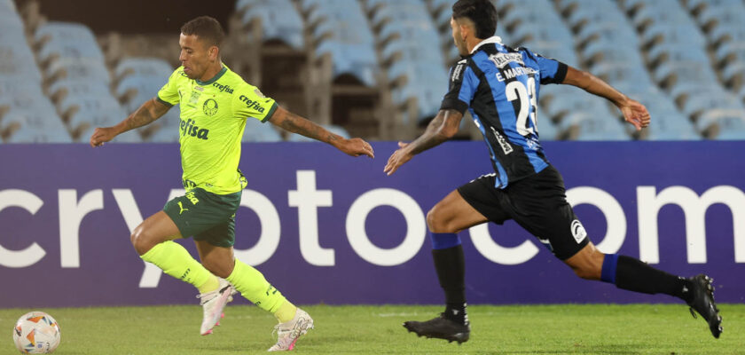 Marcos Rocha completa 300 jogos pelo Palmeiras