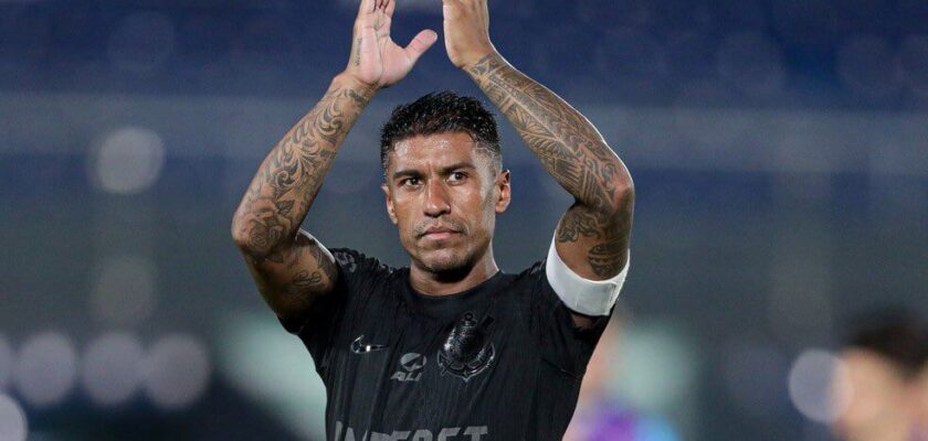 Paulinho deixa o Corinthians