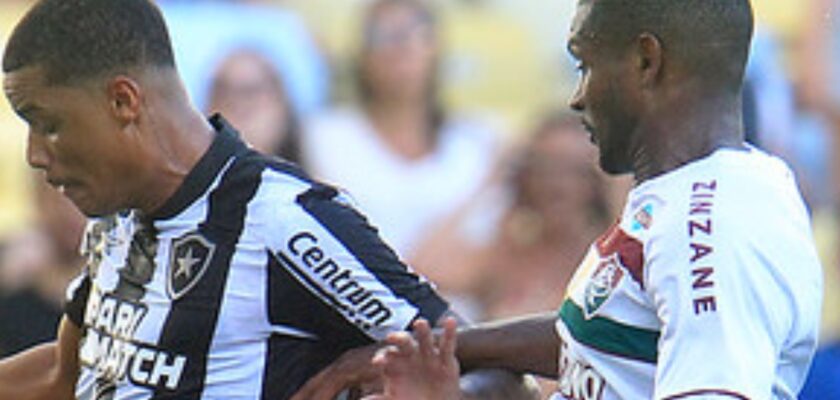 Botafogo x Fluminense se enfrentam no Nilton Santos