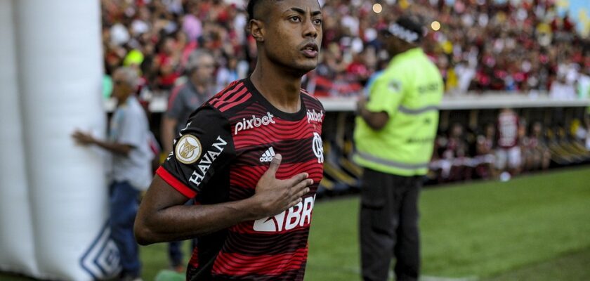 Bruno Henrique é a mais nova baixa do Flamengo contra o Juventude