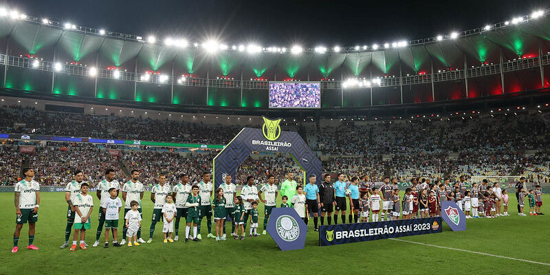 Fluminense x Palmeiras duelam no Maracanã