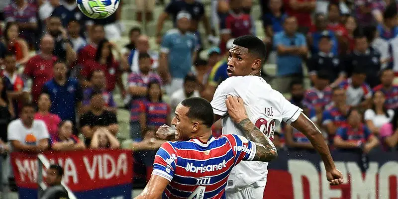 Fortaleza x Fluminense duelam na Arena Castelão