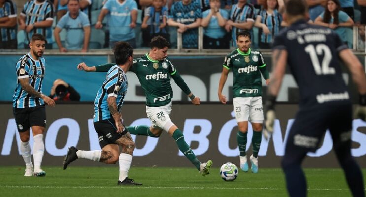 Grêmio x Palmeiras se enfrentam em Caxias