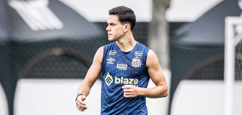 JP Chermont será a novidade na escalação do Santos contra o Vila Nova