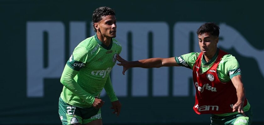 Richard Ríos foi a novidade no treino do Palmeiras hoje