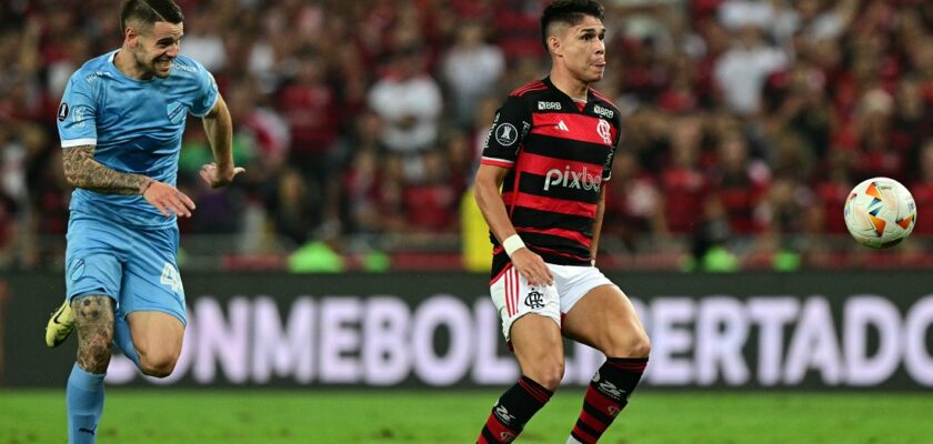 Flamengo enfrentou o Bolivar