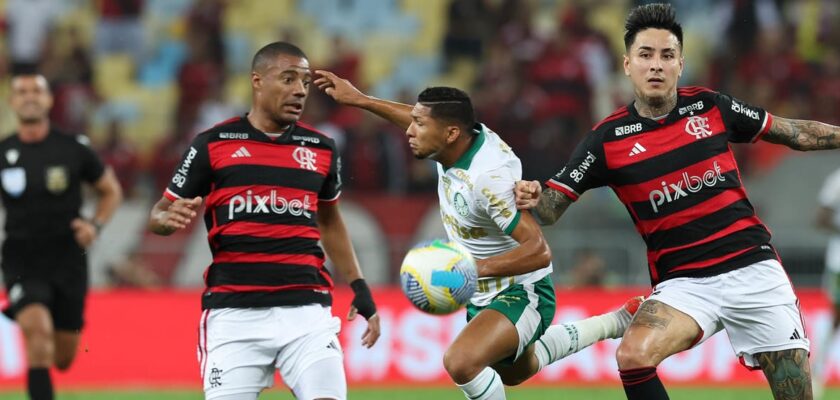 Flamengo x Palmeiras duelam pelo Brasileirão