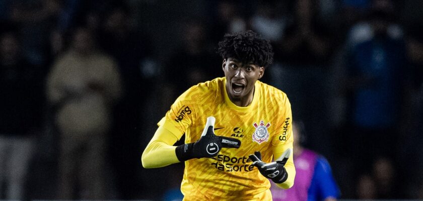 Hugo Souza brilha em classificação do Corinthians na Copa do Brasil