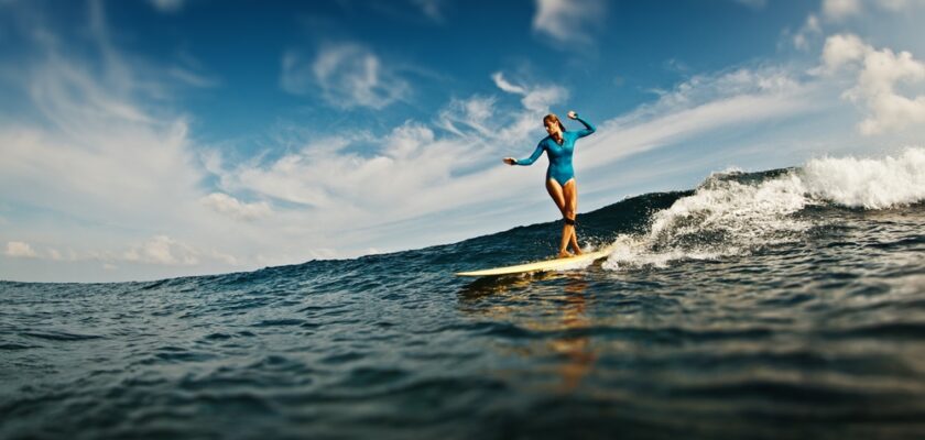 20 melhores surfistas mulheres do mundo da atualidade