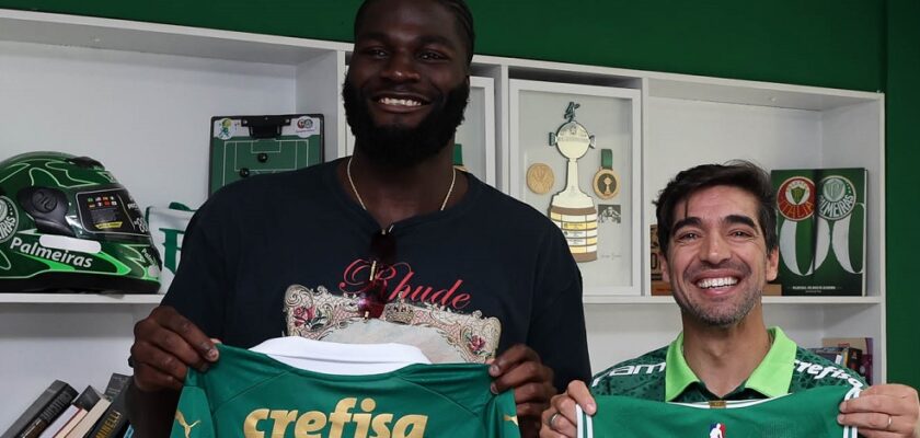 Pivô Neemias Queta, do Boston Celtics, visita CT do Palmeiras hoje