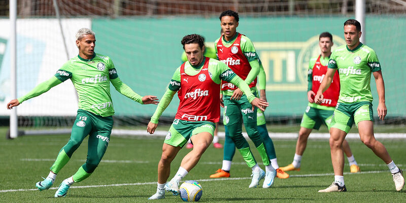 Raphael Veiga pega pena mínima no STJD e pode defender o Palmeiras contra o Athletico-PR