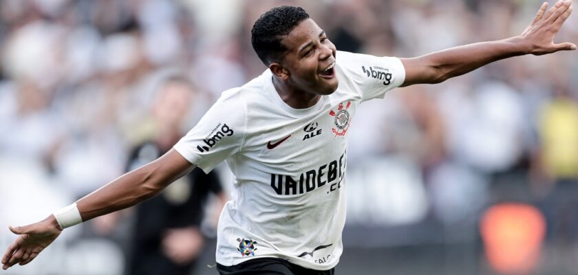 Wesley é liberado pelo Corinthians