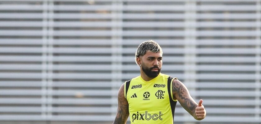 Gabigol desfalca o Flamengo contra o Peñarol