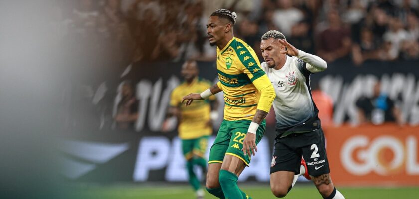 Corinthians enfrenta o Cuiabá pelo Brasileirão