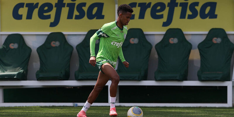 Estêvão inicia transição física do Palmeiras hoje