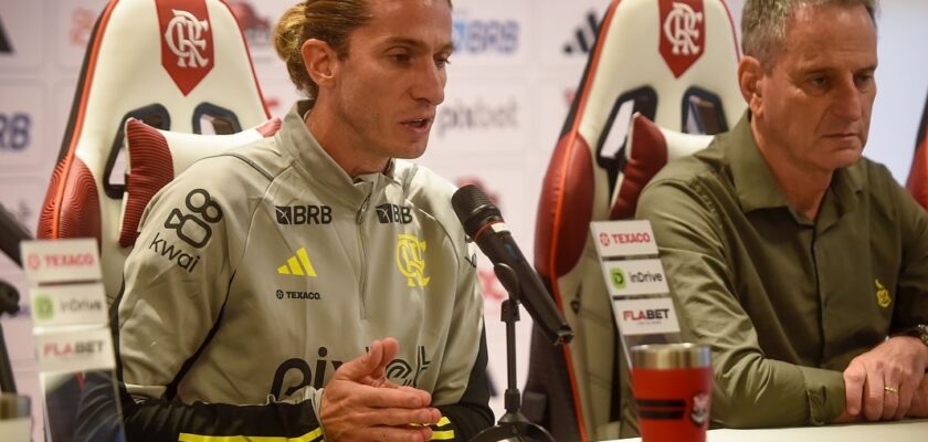 Filipe Luís é apresentado como novo técnico do Flamengo