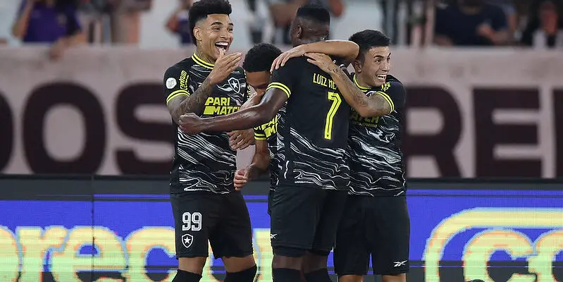 Botafogo supera o Vasco com tranquilidade