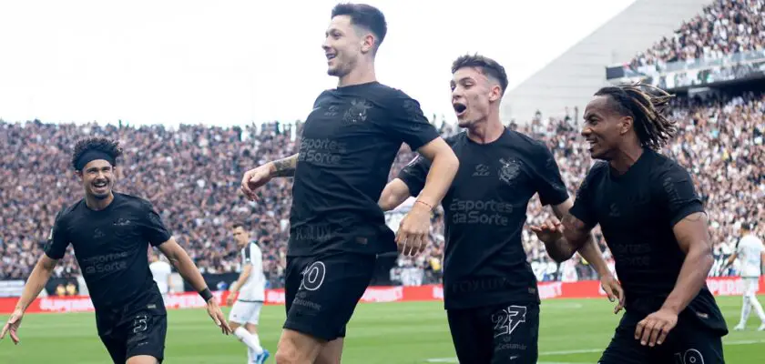 Corinthians segue firme por vaga na Libertadores 2025