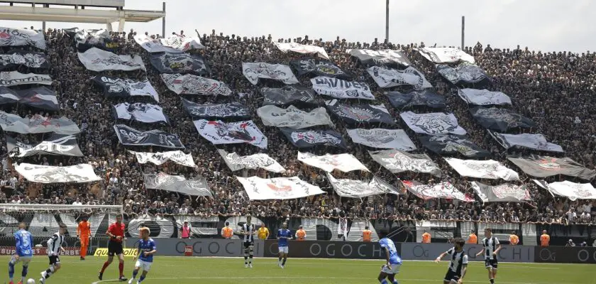 Organizada do Corinthians lança o PIX para quitar a dívida da Neo Química Arena