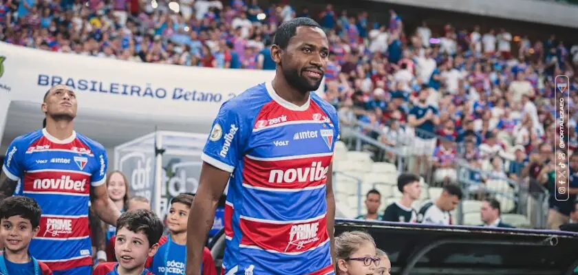 Fortaleza deve entrar em campo contra o Fluminense com cinco jogadores pendurados